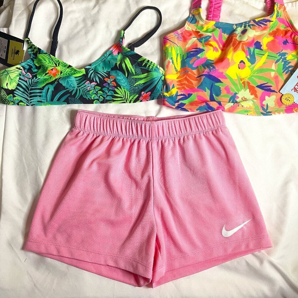 Art & Class girls' swimsuit mixed of different colors. Size S (6/7). And M (8).